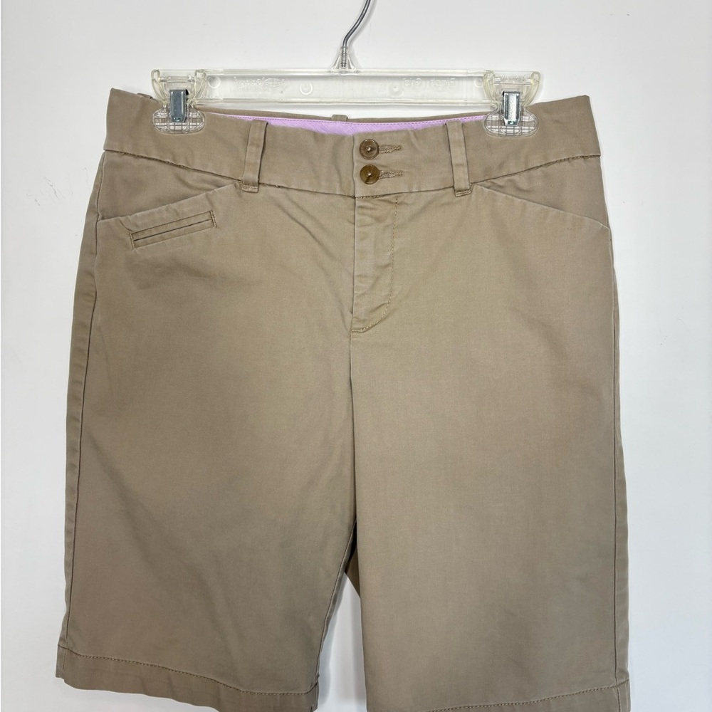 BN9 Dockers Women's Tan Bermudas Khaki Shorts size 6 Casual Chic Timeless‎